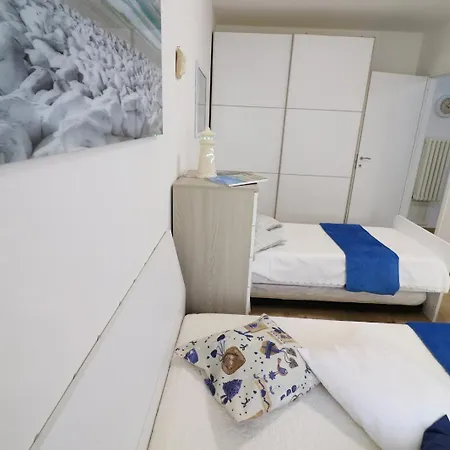 Luisa A Apartment